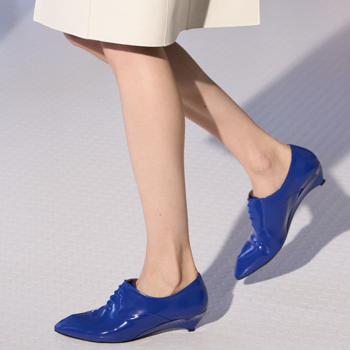 Not Black, Not Tan: It Girls Will Be Wearing These 5 Shoe Colours With Jeans, Skirts and Dresses This Spring